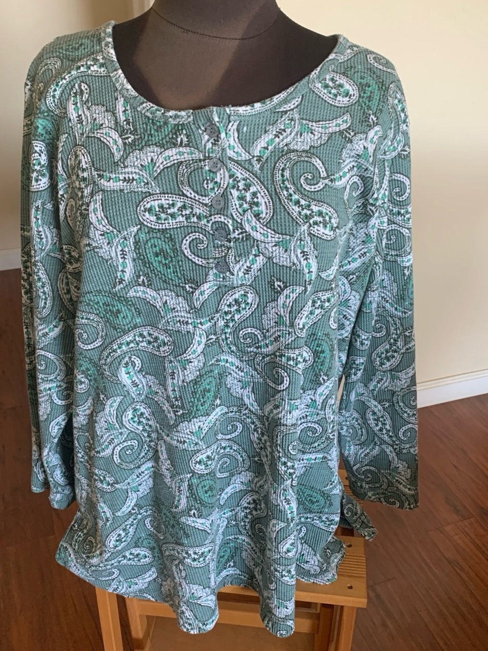 Roaman's Green Paisley 3/4-Sleeve cotton/poly textured top 1X